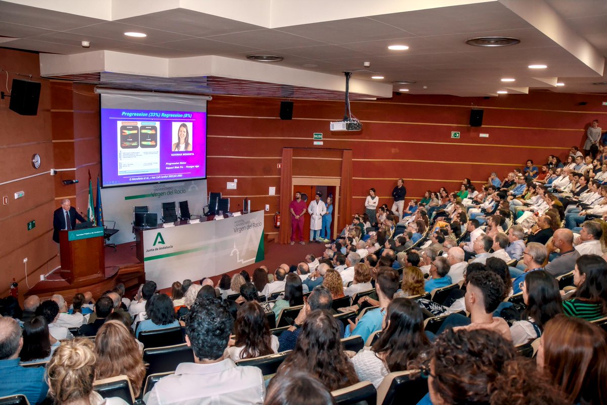 Hoy nos ha acompañado el Dr. Valentín Fuster, director del servicio de Cardiología del @MountSinaiNYC y director general de @CNIC_CARDIO con la conferencia 'La paradoja actual en la salud cardiovascular'.