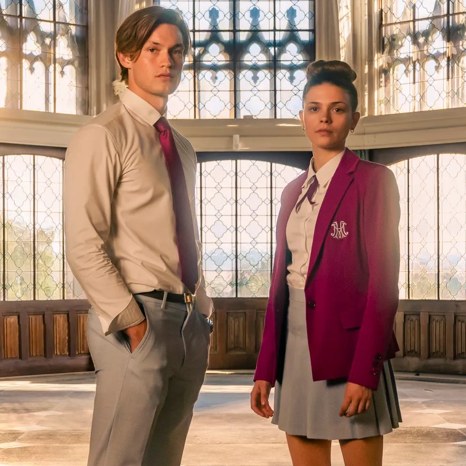 Maxton Hall é oficialmente renovada para a 2ª temporada pelo Prime Video.