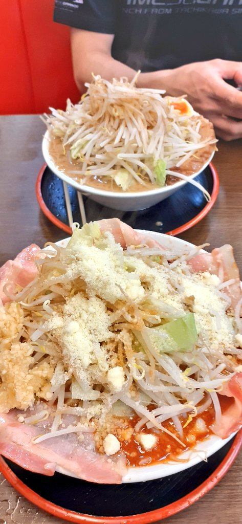 麺屋元！トマトミネストローネ🍅🍜
麺屋元さんの限定ラーメンの時から
私的に一番美味しいと思ったラーメンです🍜チリトマトヌードルお好きな方はめちゃハマるラーメンだと思います(^q^)お店の看板の元ラーメンも美味しいですし店員さんも元気で居心地良いお店なのでイチオシです😂#麺屋元