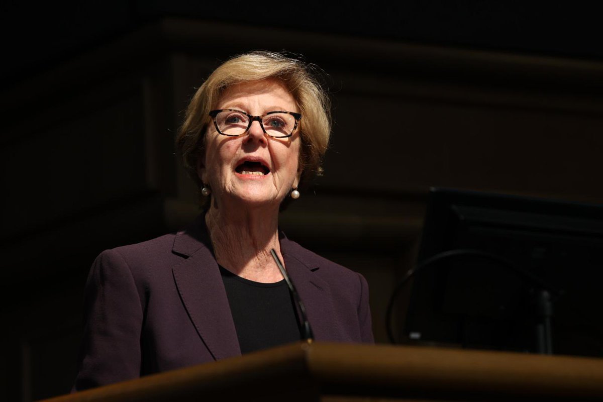 Underway at #WBC24 - considering how our profession responds to key issues in migration and human rights with @GillianTriggs, Lord Ben Stephen’s of UK Supreme Court and @caoilfhionnanna.