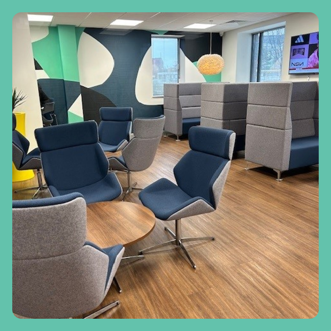 🎨✨ Exciting news! Our Exchange Quay office in MediaCity just got a fabulous makeover!

#ServicedOfficeCompany #ServicedOffices #Hotdesking #MeetingRooms #MediaCity