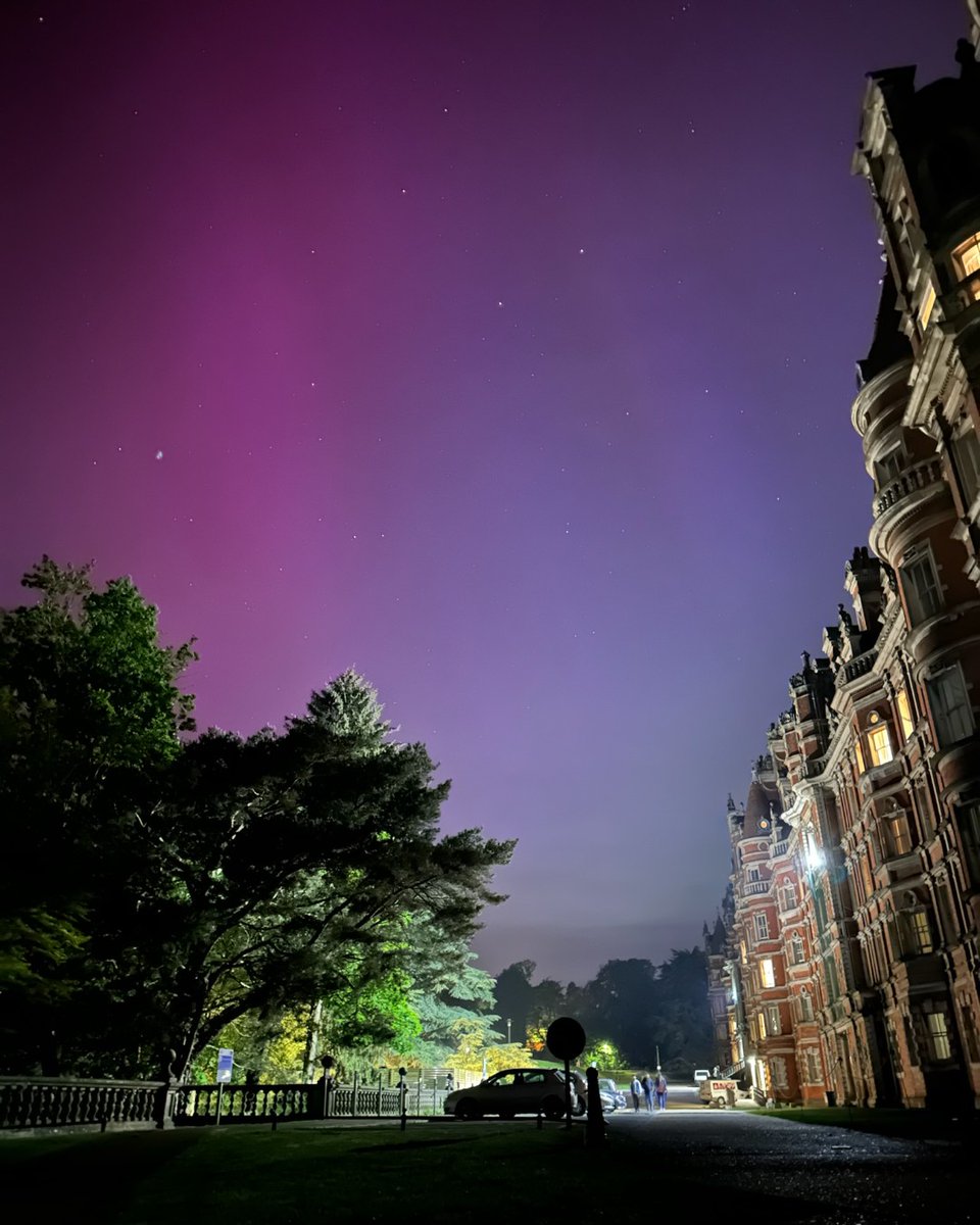 Throwing it back to this spectacular view from last week! ✨ We're so pleased our second year music student Clarise Chong was able to capture the stunning Northern Lights over our already beautiful Egham campus – definitely one for the history books!