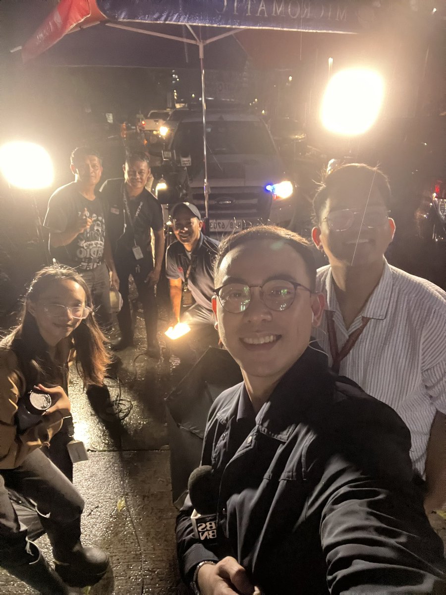 Naitawid ang mabilisang top story live report. Left the office almost 6:00 p.m., revised a full script in transit, and was already on standby at 6:26 p.m. Always grateful for very efficient colleagues.