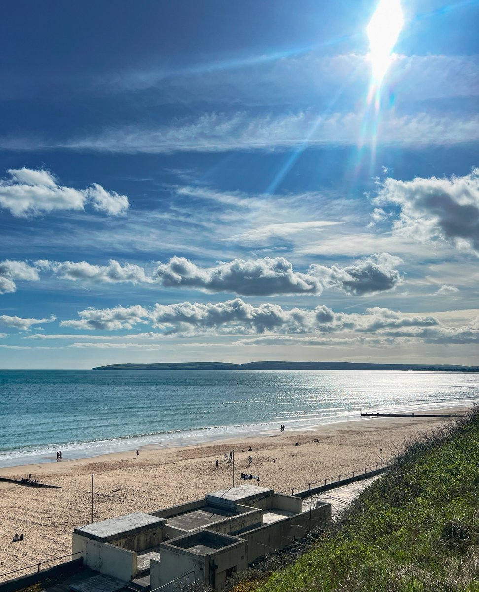 A beautiful day to be out and about in Bournemouth! 😎

Don't forget to share you posts with us by tagging us, dropping us a dm or using #LoveBournemouth 📲 we love seeing them! 😍

bournemouth.co.uk