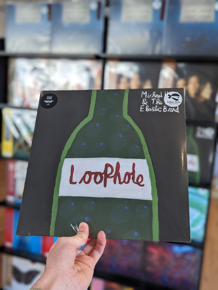 Memories of our wonderful in-store with @michaelheadtreb today as we celebrate the release of #Loophole! Available in-store now on black vinyl, light blue vinyl and CD! 

#glasgow #assairecords #michaelhead #newmusicfriday
