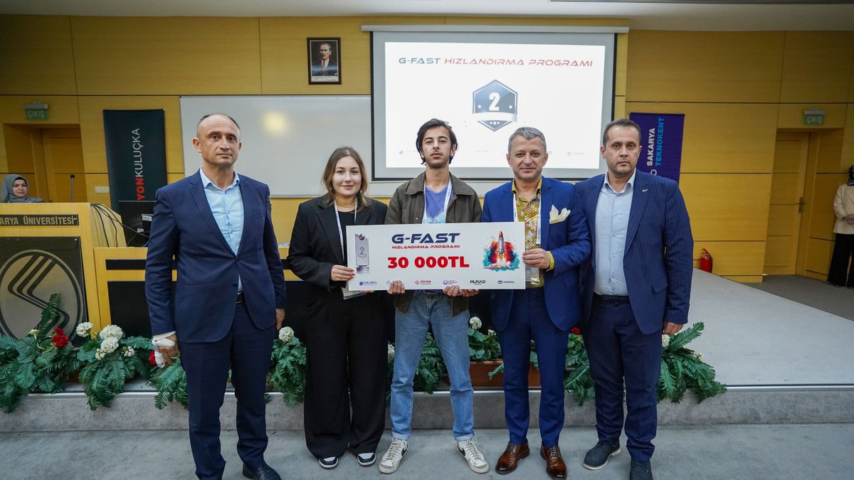 sauteknokent's tweet photo. Yenilikçi Projeler Yarıştı, Büyük Ödüller Sahiplerini Buldu 🏆
#gfast
#sakaryateknokent https://t.co/GaQ9MJwwIm