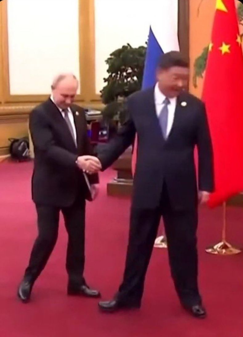 あぁ、いいですねこれ 今のロシアと中国の力関係を凄く表してる これ海外の親露派がガチで嫌がるそうですよ 今回の協議は良い絵が撮れて豊作ですわ