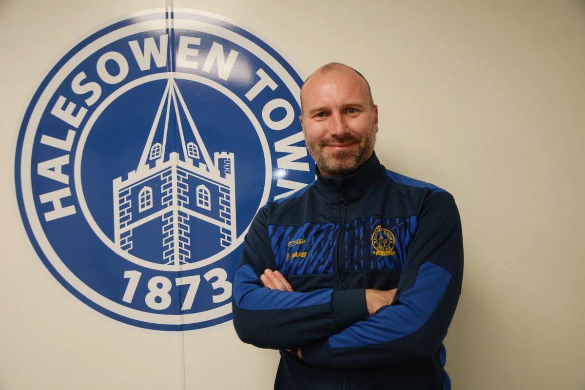 Keep your eyes peeled later this afternoon Yeltz Folk as we bring you more news as Russ Penn continues to build his squad 👀

#UpTheYeltz