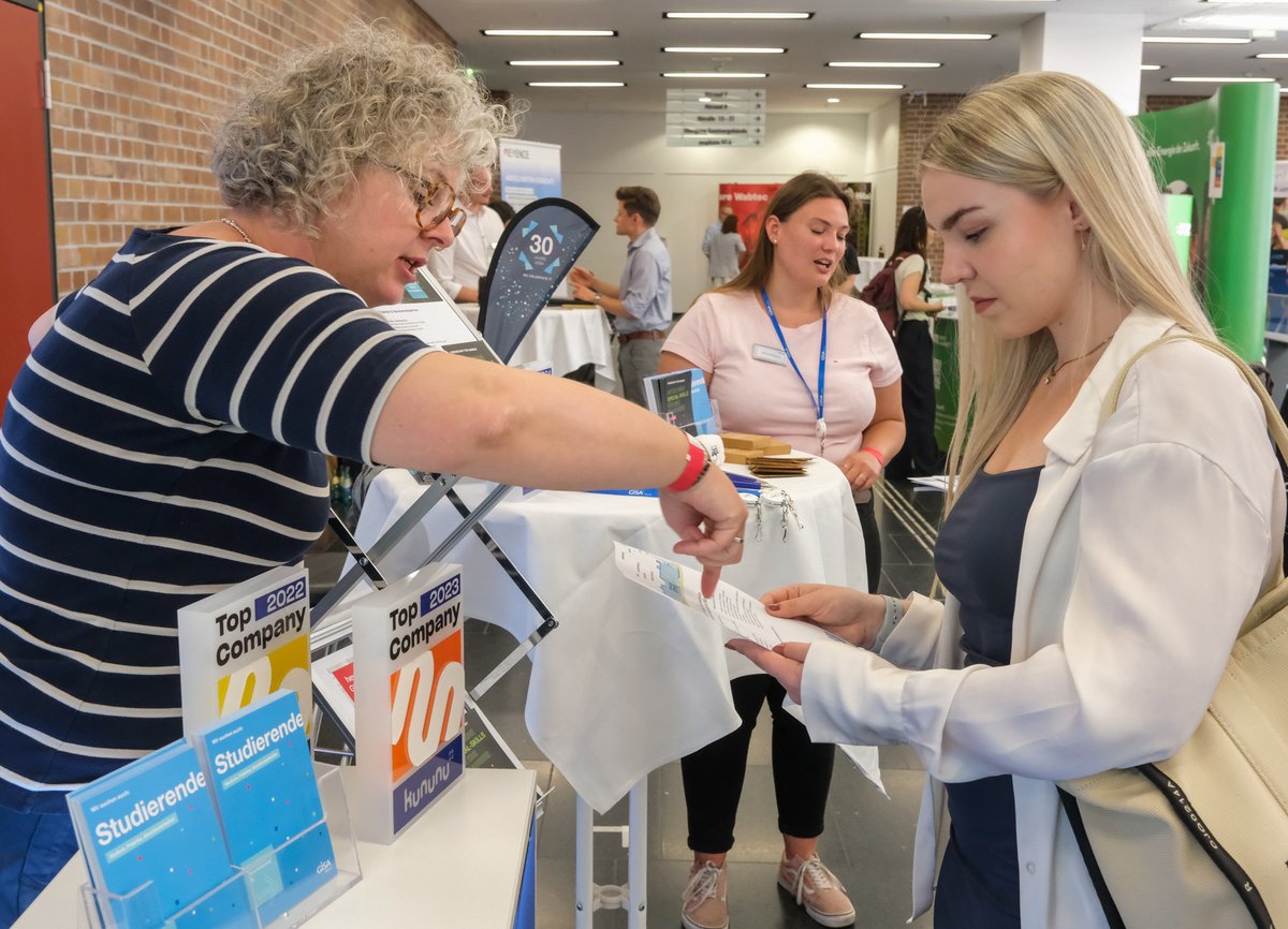 WIK_Leipzig's tweet photo. Sichtbarkeit &amp; persönliche Eindrücke – Fazit zur Jobmesse WIK-Leipzig 2024 https://t.co/GU6YDreBKO https://t.co/1okJa9npYC