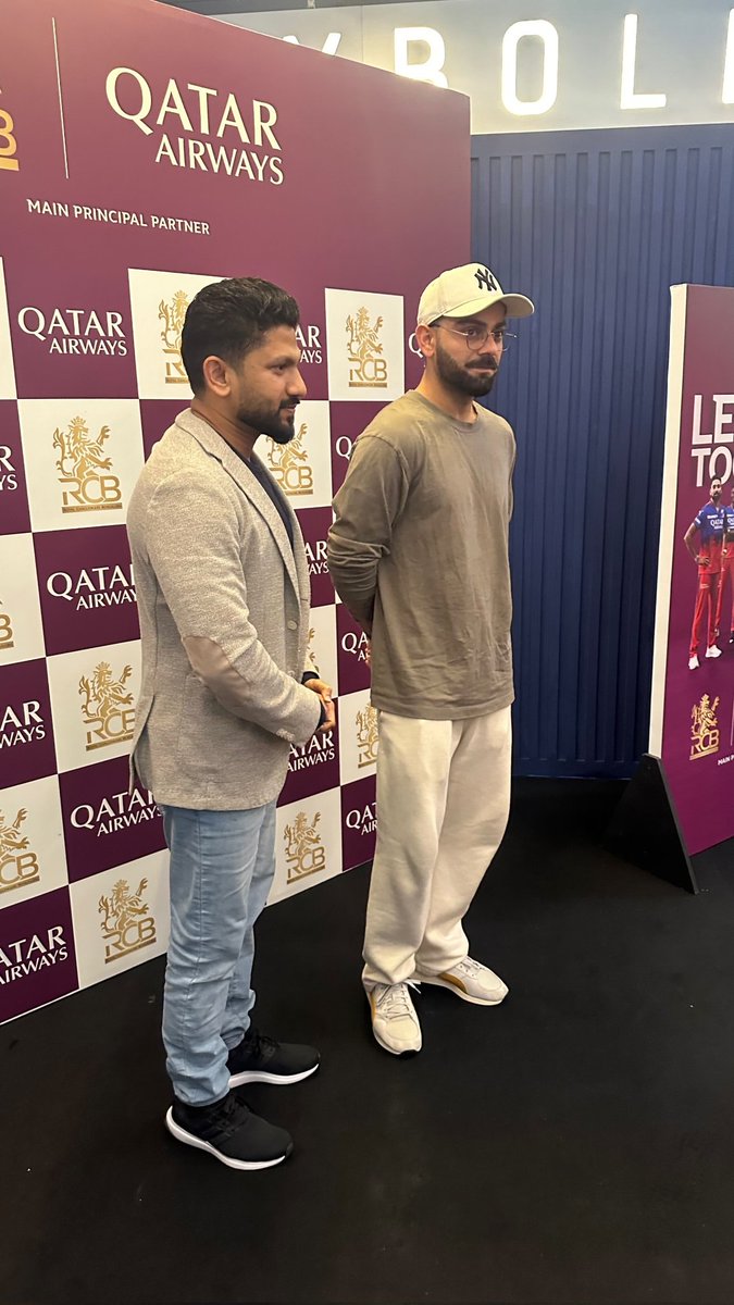 Virat Kohli Clicked With Qatar's RAG Company's Members During An Event Of Qatar Airways At Team Hotel Today🤍