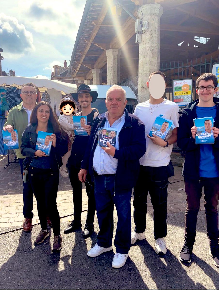 Ferveur incroyable ce matin sur le marché de Bray-sur-Seine ! 🇫🇷 Une envie qui revient énormément dans les échanges : aller voter pour la liste @RNational_off le 9 juin afin de punir la politique de Macron ! À demain à Provins ! 🏰 #vivementle9juin