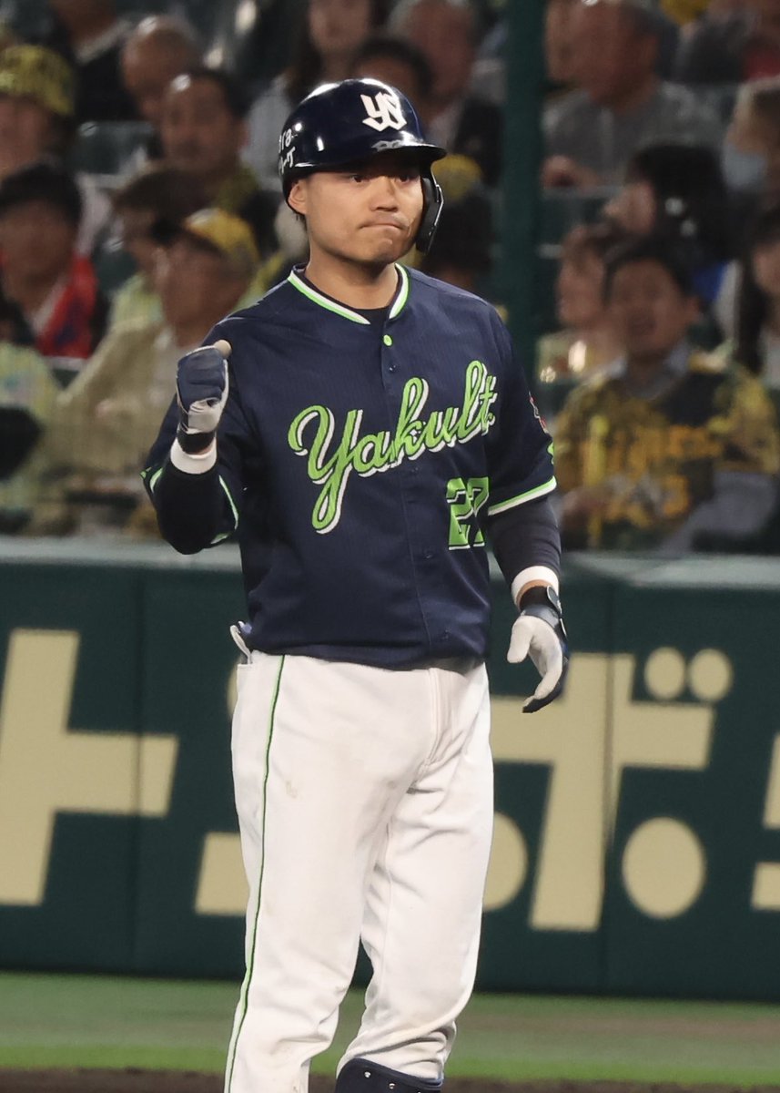 むーちょのガッツポーズ👏💚
バント以外もあるよ💪

2024/05/17

#swallows
#中村悠平