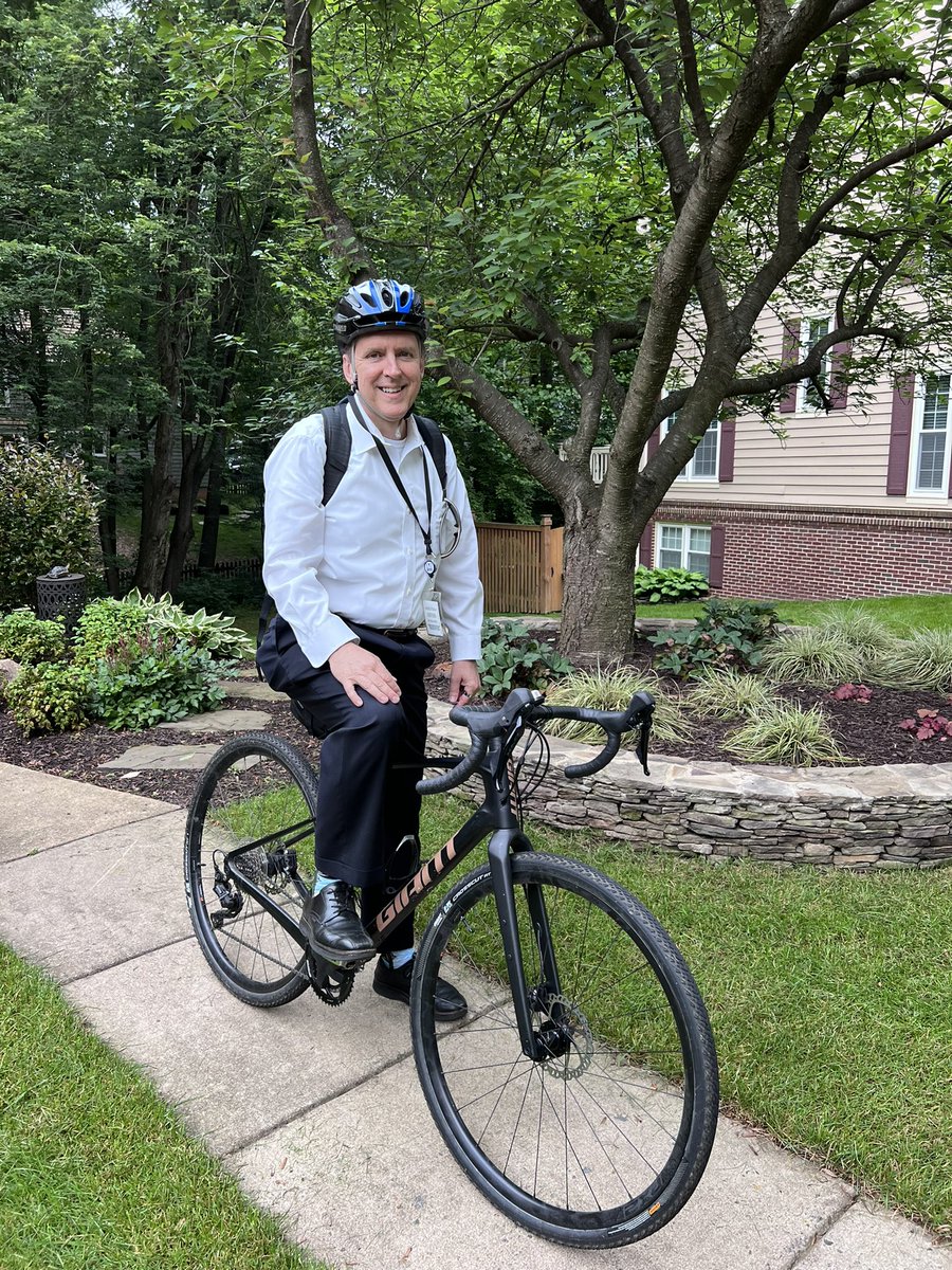 It’s #BiketoWorkDay and I’m commuting on two wheels. Working from home today? You can still pedal to the pit stops at @thebikelane or @TownofViennaVA green in Hunter Mill District for snacks, free t-shirts & friends.