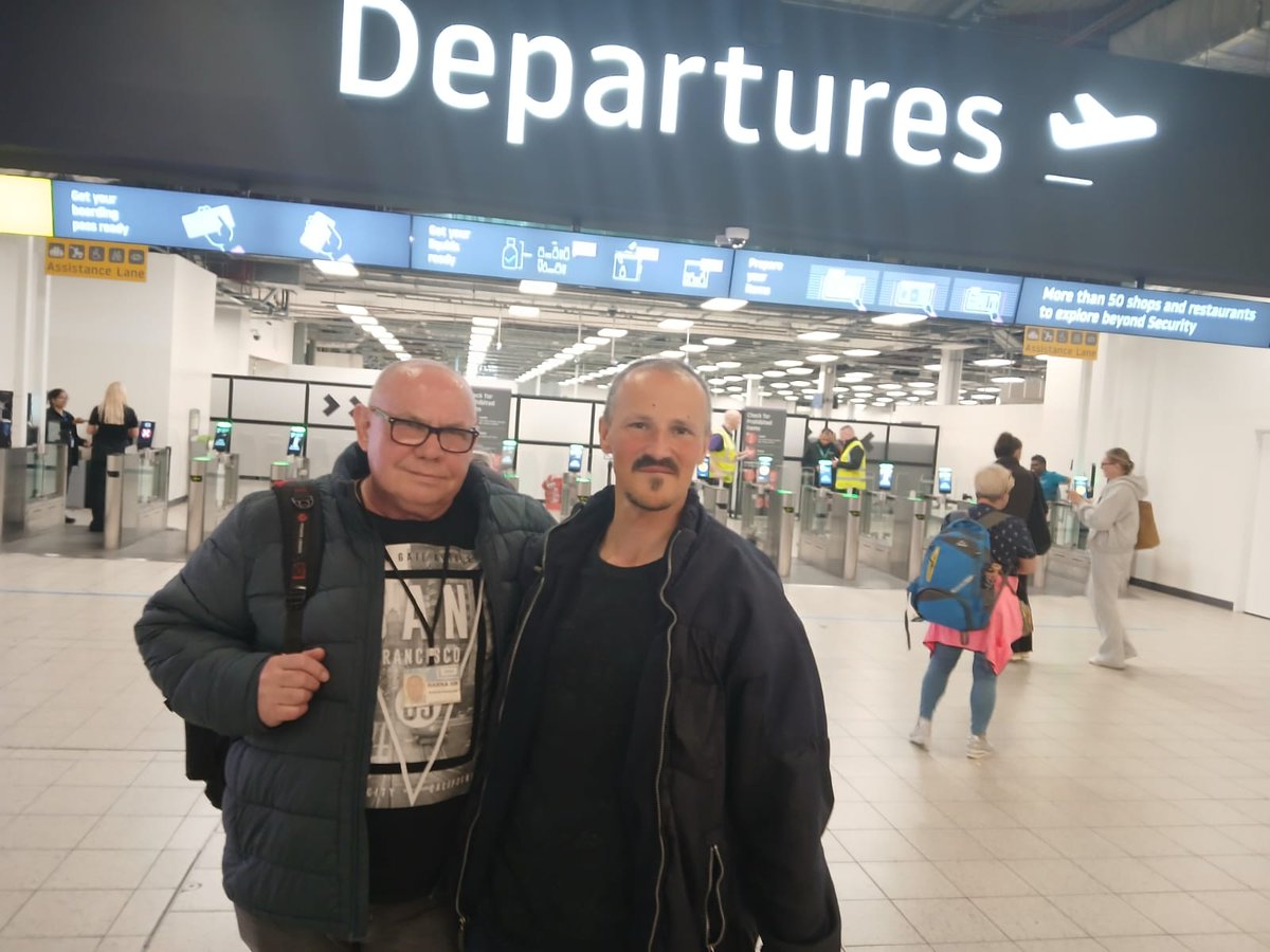 Great team work at @UKBarkaUK We are very busy at #westminster helping #homeless people, often with #addiction problems. This week we helped #Czech and #Slovak citizens with no documents @UKBarkaLondon #homeless #norecoursetopublicfunds #voluntaryreturn