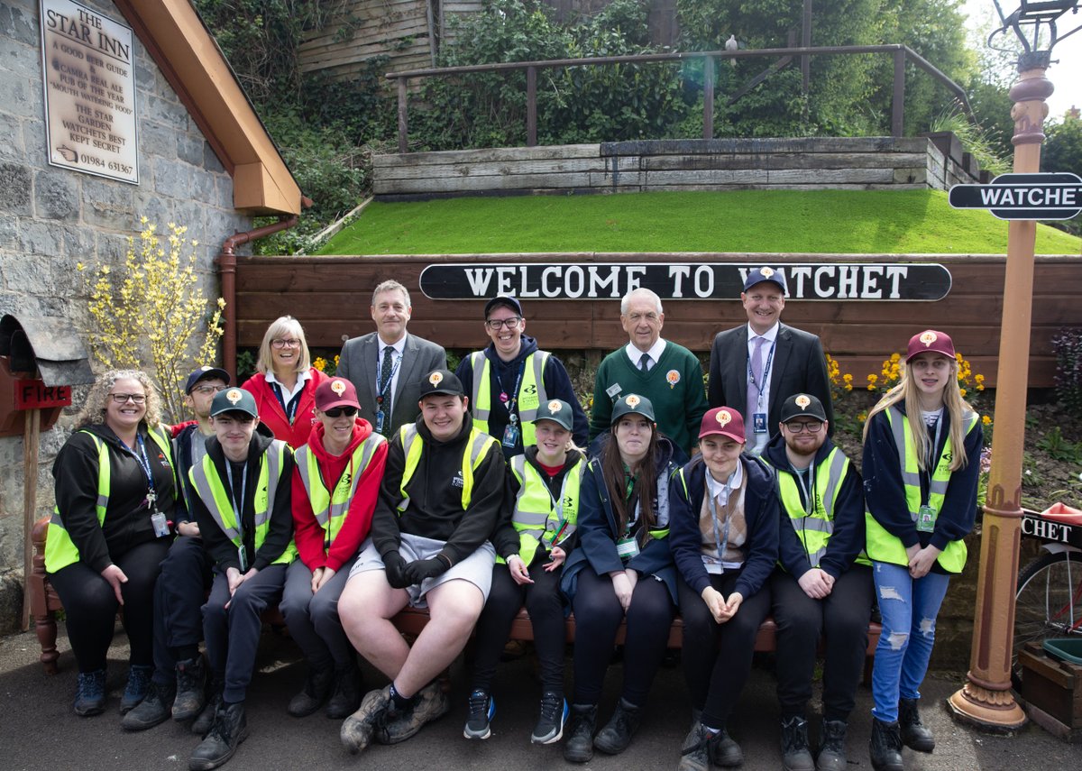 📣 BTC & West Somerset Railway Celebrate the Revitalisation of Watchet Train Station BTC Foundation Learning students have had a plaque unveiled alongside their flowerbed. A huge well done ✨ 👉 Read more: hubs.ly/Q02xxrLg0 #BTC #BringingOutYourBest #WestSomersetRailway