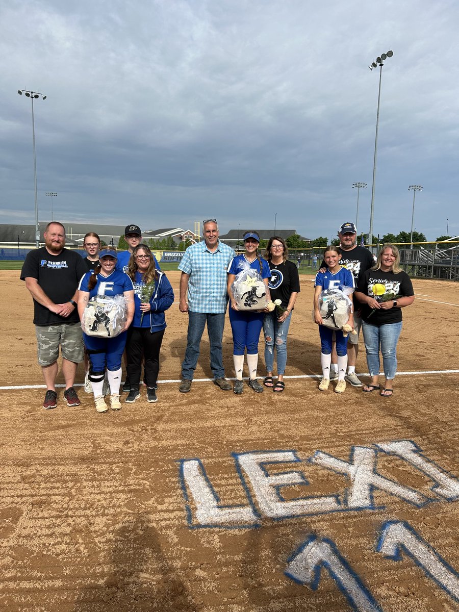 Ken Sears (@kensears9) on Twitter photo Senior night - three great people who we will miss! Thank you for your hard work and dedication to Franklin Softball Senior night - three great people who we will miss! Thank you for your hard work and dedication to Franklin Softball