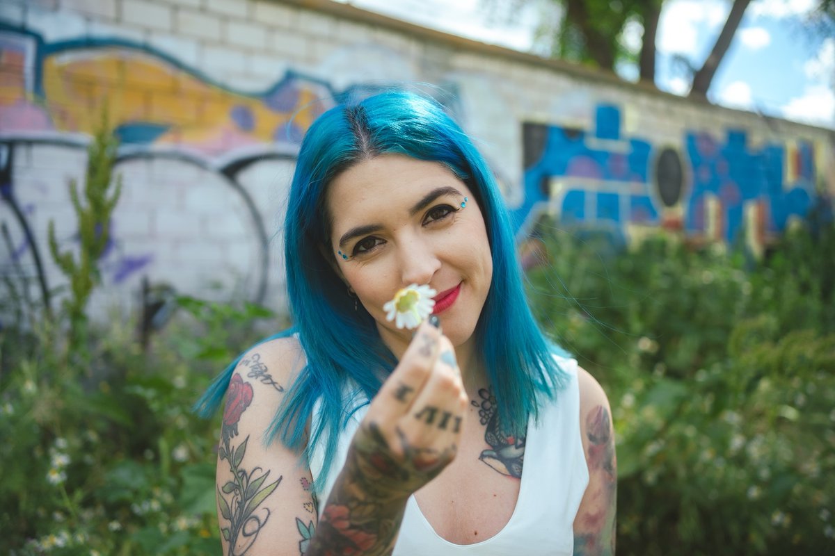 Alacant Indie (@alacantindie) on Twitter photo Buenas tardes, indiefamily. Viernes de estrenos en el que destacamos dos. El primero es <a href="/indienfemenino/">INDIE EN FEMENINO</a>, es "Mantra", el nuevo avance del próximo álbum de <a href="/CeliaBecks/">Celia Becks</a> <a href="/DameBombo/">Dame Bombo</a> <a href="/GuilleMostaza/">GUILLE MOSTAZA</a> <a href="/AlamoShock/">Alamo Shock</a>
alacant-indie.blogspot.com/2024/05/estren… Buenas tardes, indiefamily. Viernes de estrenos en el que destacamos dos. El primero es <a href="/indienfemenino/">INDIE EN FEMENINO</a>, es "Mantra", el nuevo avance del próximo álbum de <a href="/CeliaBecks/">Celia Becks</a> <a href="/DameBombo/">Dame Bombo</a> <a href="/GuilleMostaza/">GUILLE MOSTAZA</a> <a href="/AlamoShock/">Alamo Shock</a>
alacant-indie.blogspot.com/2024/05/estren…