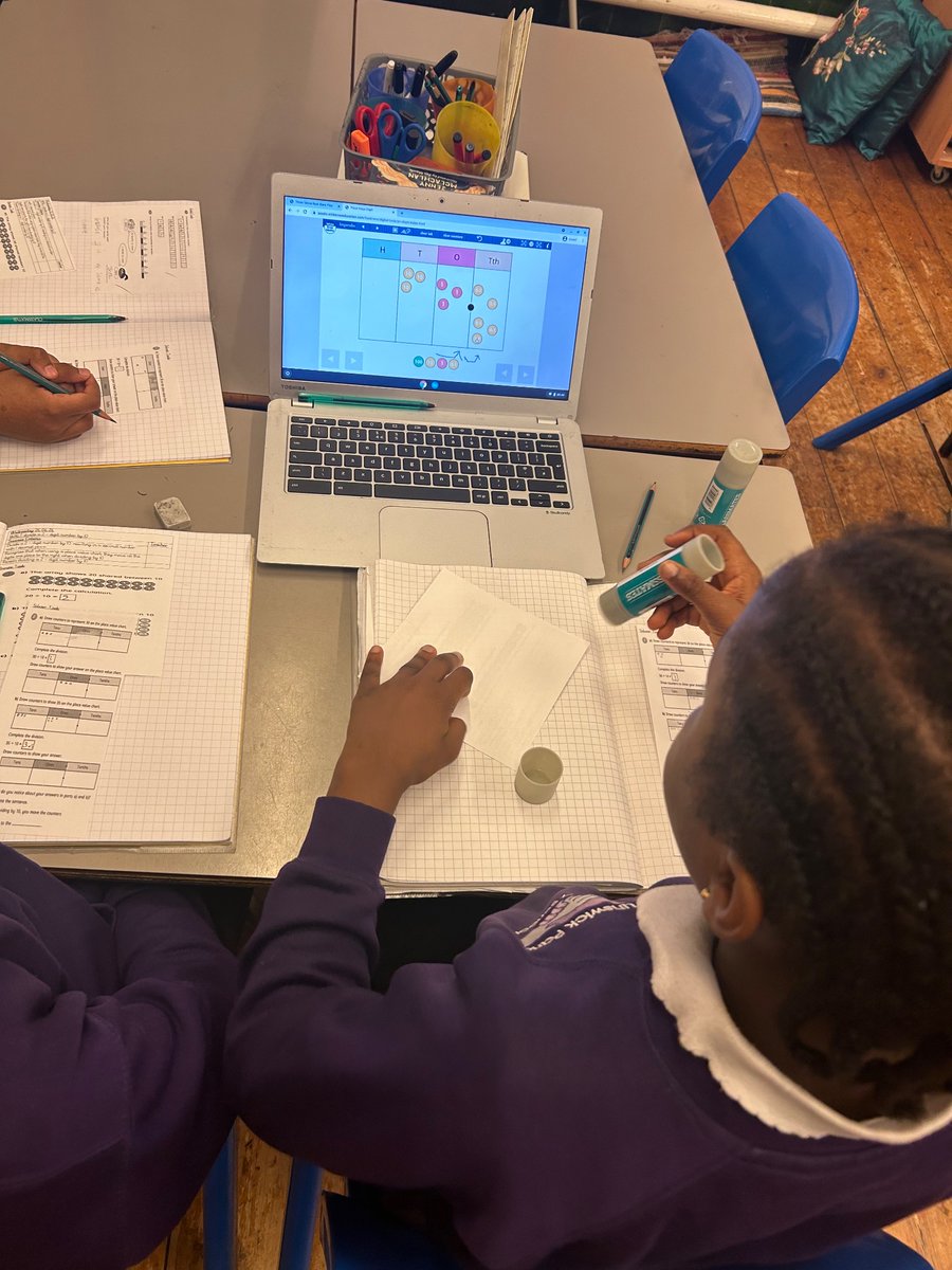 Wonderful to see Y4 pupils use our digital resources to learn decimals 👏🏼 At White Rose, we believe that learning is multi-dimensional and we strive to create new avenues for children to learn in fun and interactive ways ✨ eu1.hubs.ly/H097ldY0 #WhyWhiteRose 📸: @Year4BPPS