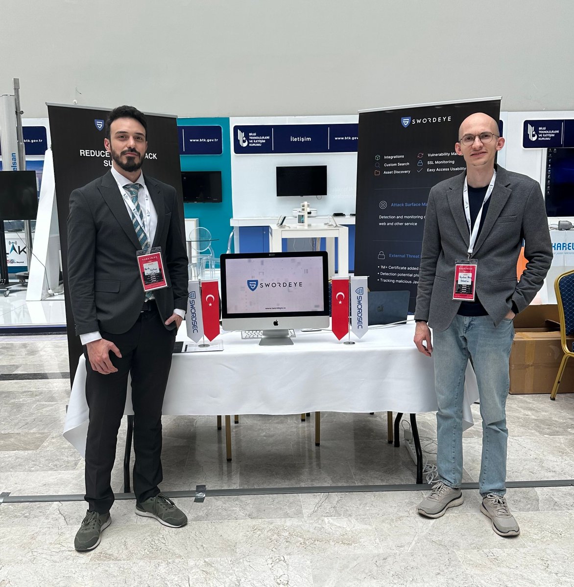 Hacktrick etkinliğine stantlı katılım sağladık. SwordEye ürünümüzü ve diğer siber güvenlik çözümlerimizi tanıttık, sektörün gençleriyle buluştuk. Bizi ziyaret eden herkese teşekkürler 🙏 #Hacktrick #SwordEye #CyberSecurity