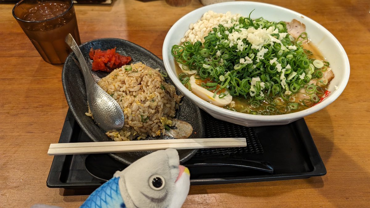 ラーメン八角 チャーハン定食ラーメンこってりネギもやし大盛り味付け玉子トッピング