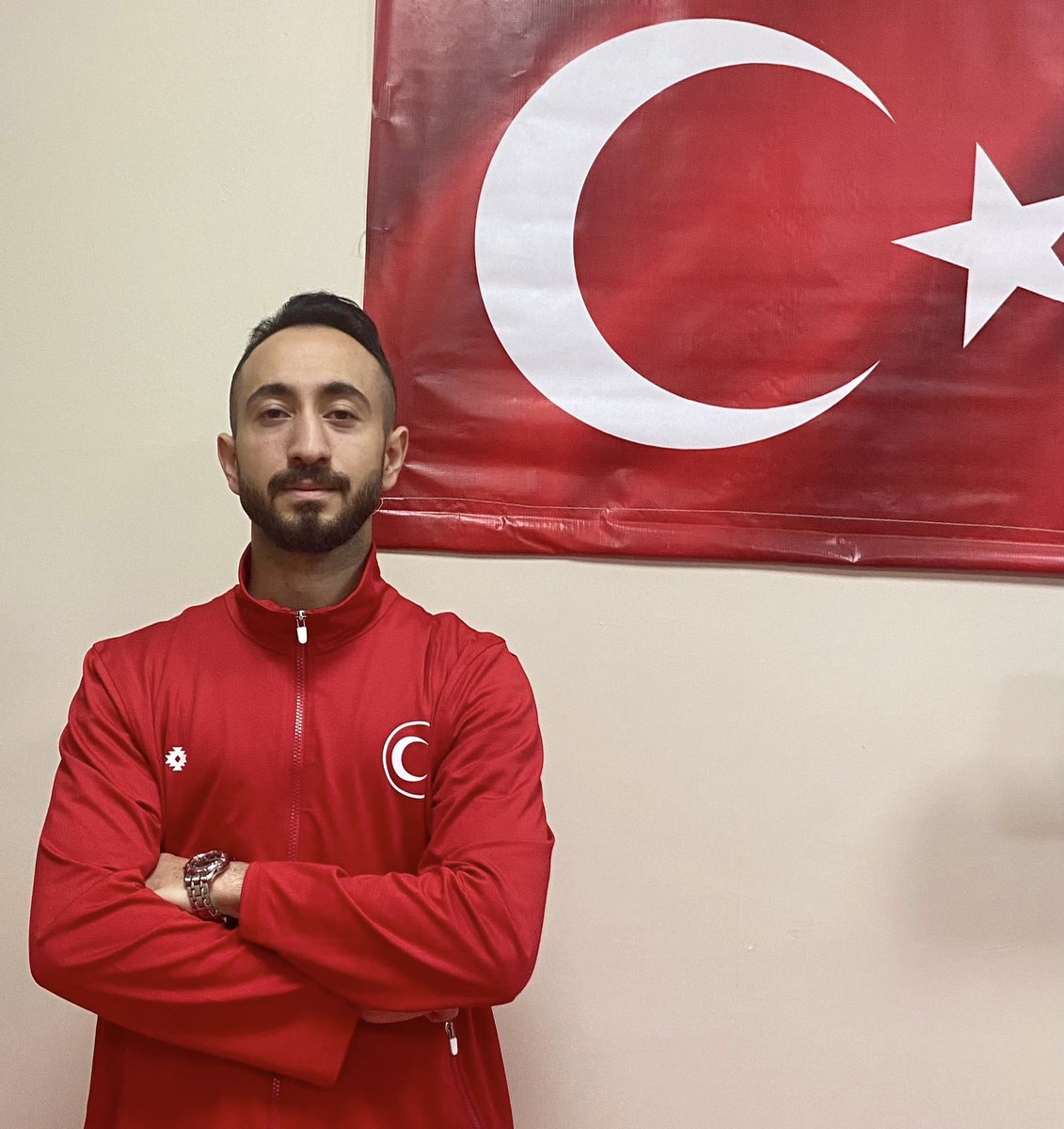 Millî Davet 🇹🇷 İstanbul’da düzenlenecek olan Balkan Karate Şampiyonasına Millî Takım Antrenörü olarak davet edilen Sultangazi Belediyesi Karate Kulübümüzün hocası Berkay Bayhan’ı tebrik ediyor, millî takımımıza başarılar dilerim. 👏🇹🇷