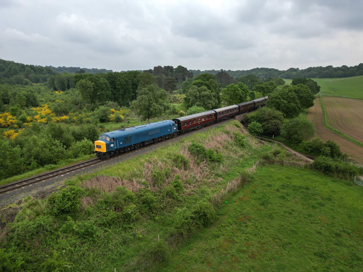 Peak 46045 on the aproach to Bewdley with a Kidderminster to Bridgnorth service. 16/05/24