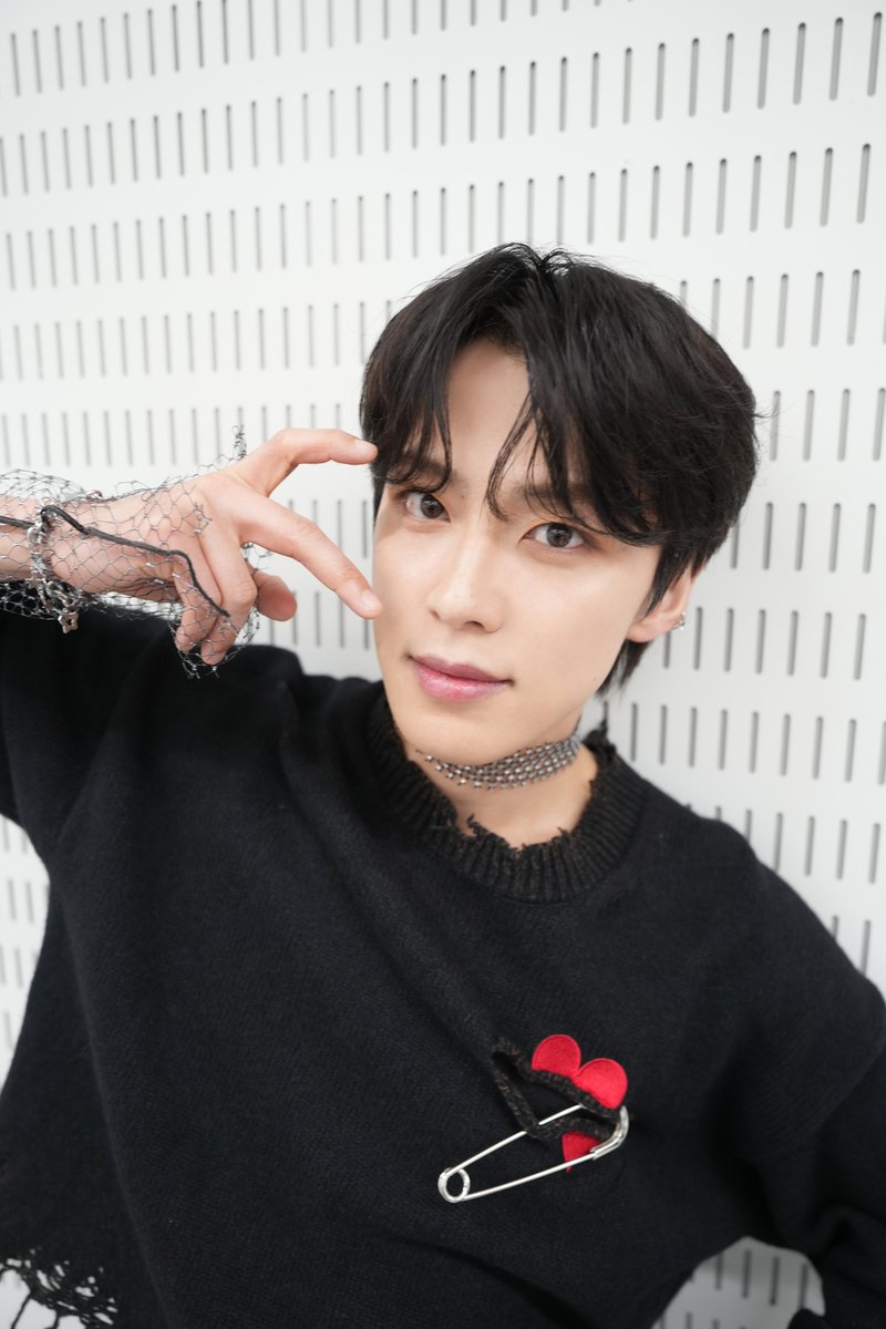 Members Introduction📸] 本日21:00- テレビ朝日 《 ミュージック