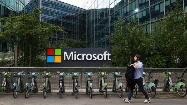 Microsoft has started blocking Russian corporate clients from using its cloud services in compliance with Western sanctions, a Russian distributor of the tech company’s products Softline said.