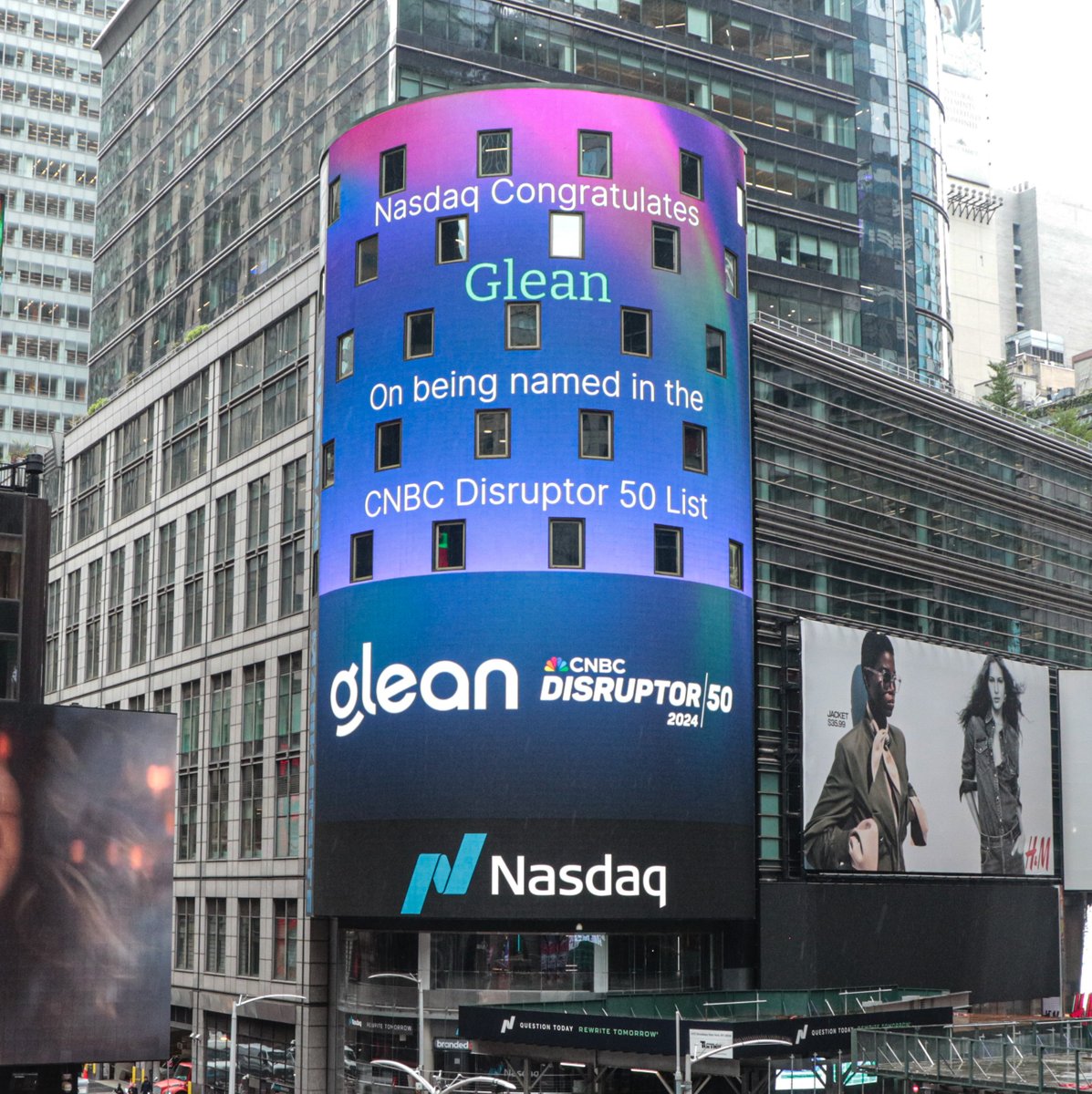 Thanks for celebrating our spot on the @CNBCDisruptors #Disruptor50 list with us, @Nasdaq! 🎉🤩