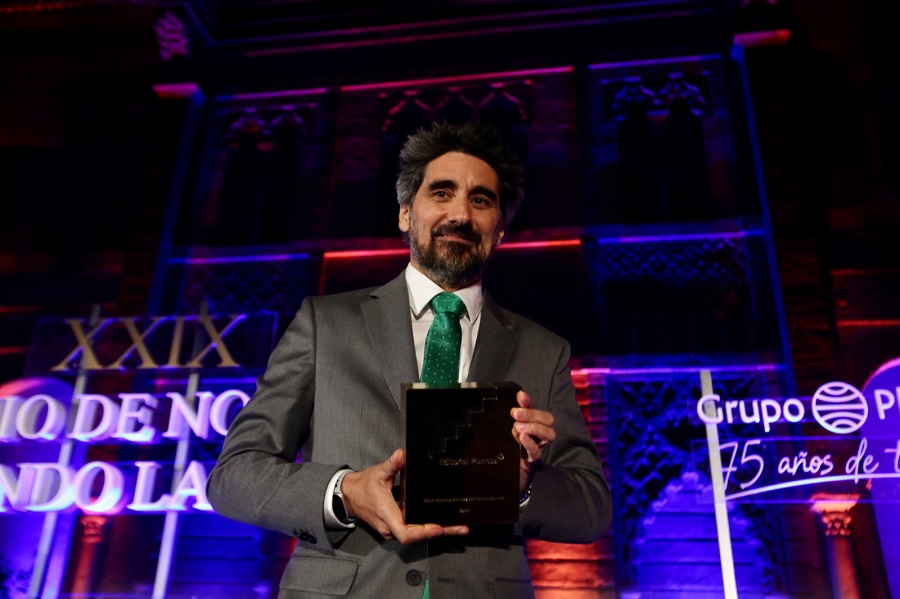 Manel Loureiro ganador del Premio de Novela Fernando Lara 2024 por 'Cuando la tormenta pase' @Planetadelibros @Todoliteraturas @Joliaga todoliteratura.es/noticia/59584/…