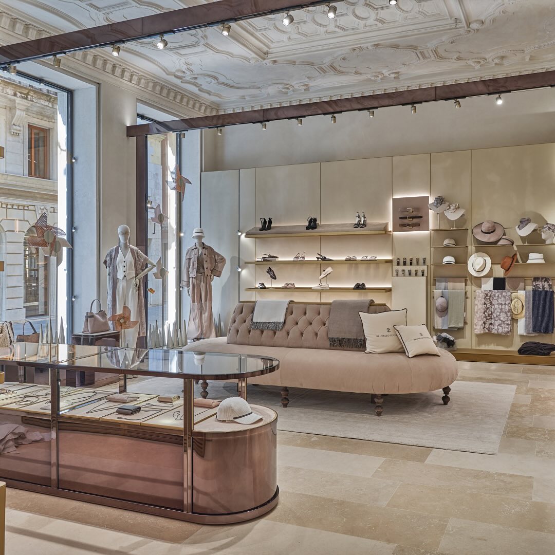Brunello Cucinelli opens new store in Venice (Italy)

cpp-luxury.com/brunello-cucin… 

#BrunelloCucinelli #Cucinelli #Venezia #Italy #newopening #luxuryfashion #luxury #fashion #luxuryboutique #luxuryretail #luxurybusiness @Cucinelli