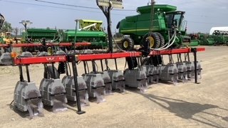 KentFarmSupply's tweet image. We have a couple different Hooded Sprayers on lot solid makes from Willmar Fabrication. #KentFarmSupplies #Sprayer #Farming2024