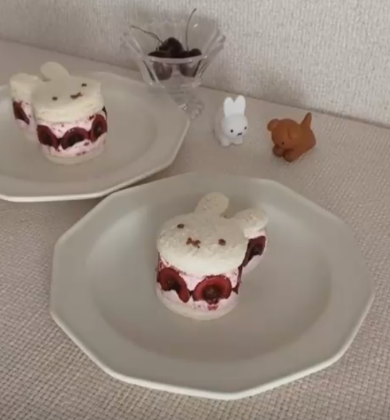 Miffy fruit sandwiches made by okunonolife