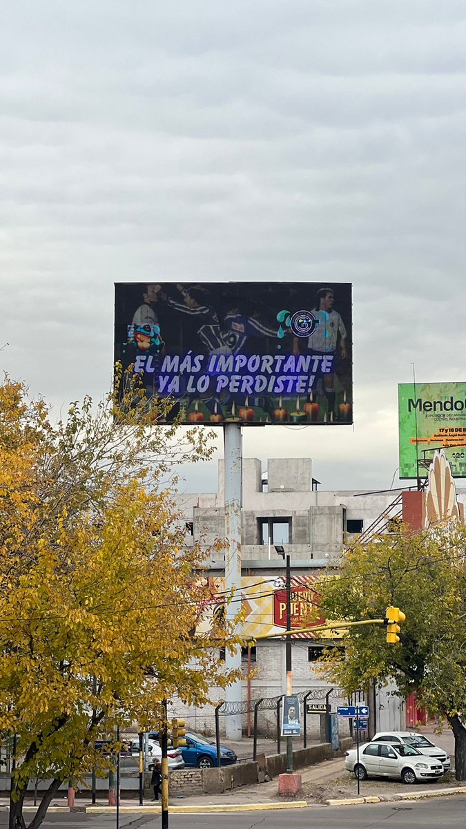 Vayan a sacarlo che