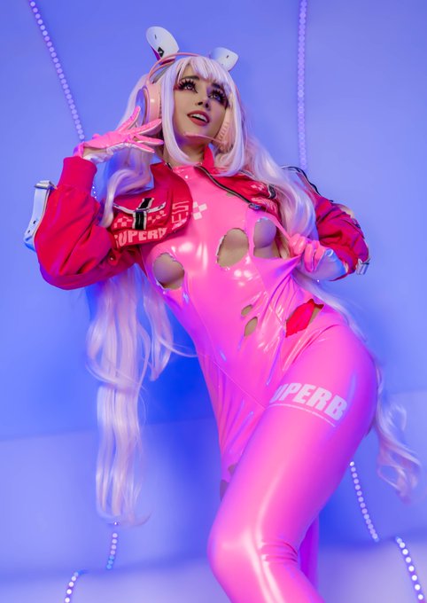 1 pic. Target locked, Rabbity! ❤️?
Do you have yours in sight as well?

#alice #nikke #cosplaynsfw #cosplayergirl