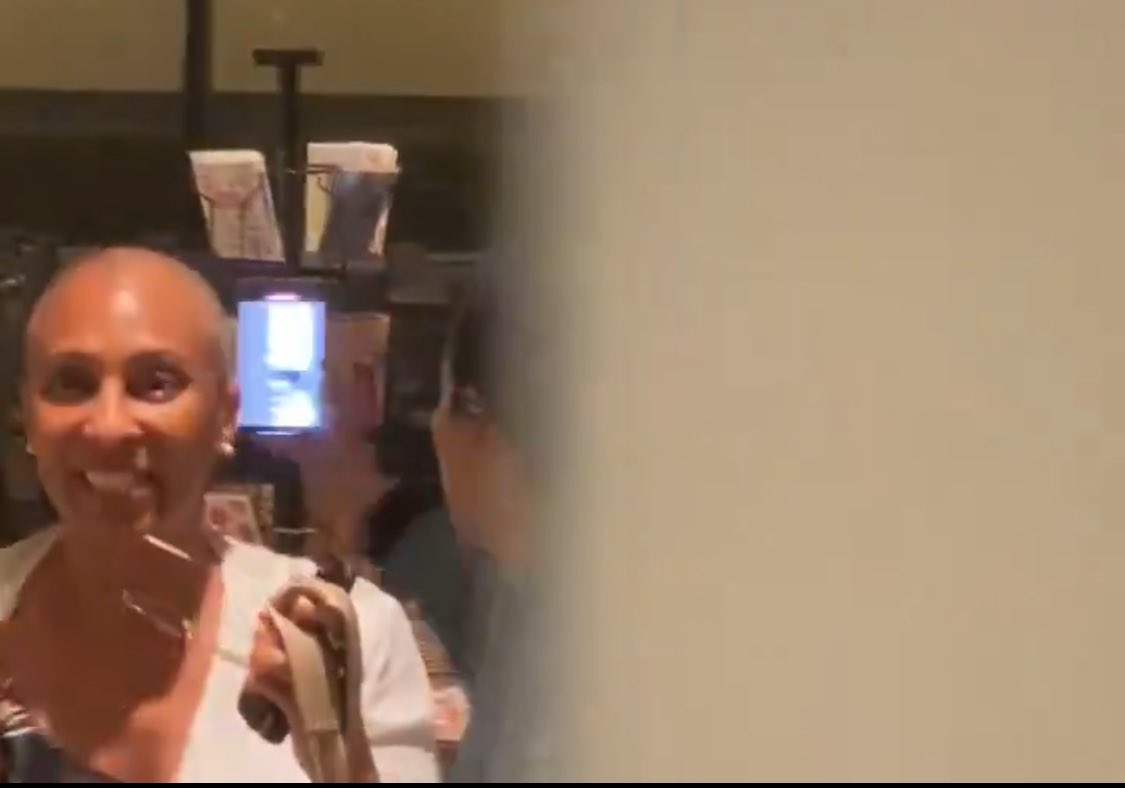 Barrowboy77's tweet image. Oh she think this funny huh #HoustonTornado