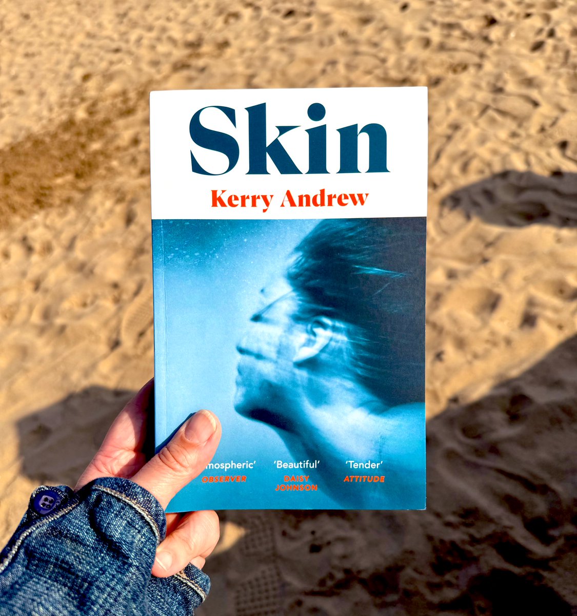 Beach + Book = Happy @drkerryandrew