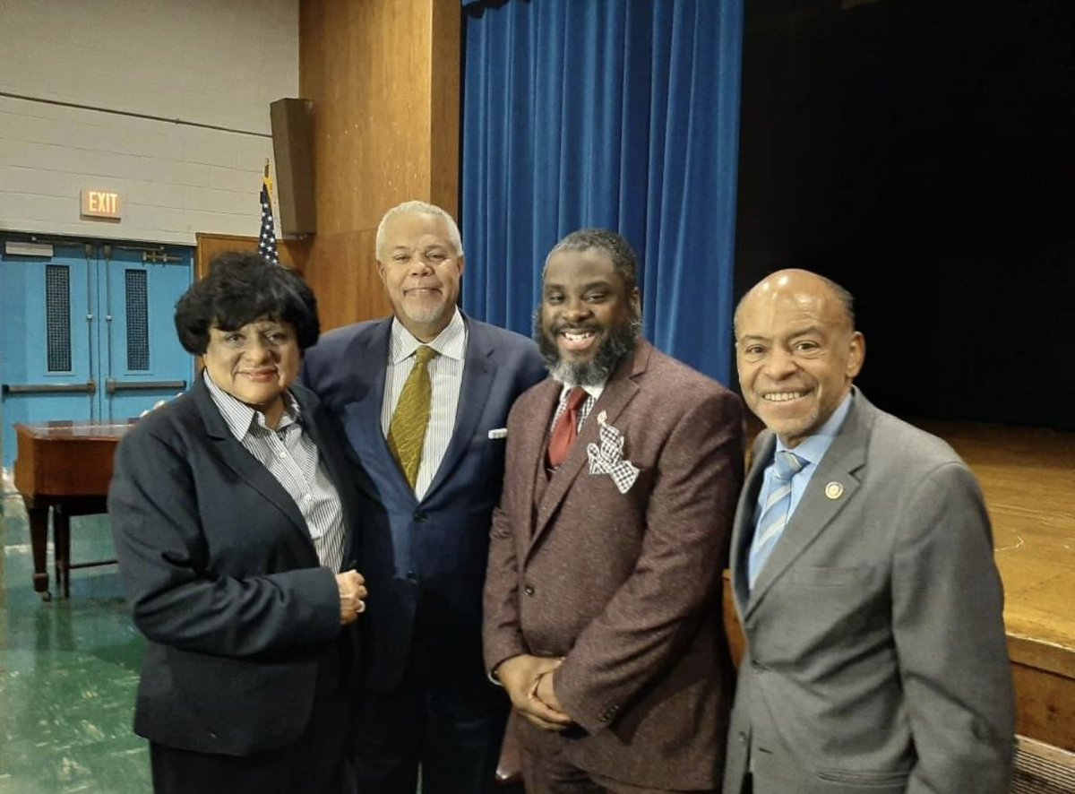 James Robuck dedicated over 3 decades of service to his constituents. His wisdom and leadership will be missed. My deepest condolences to his family as they mourn the loss of a man who left an unforgettable mark on countless lives. #RestInPower