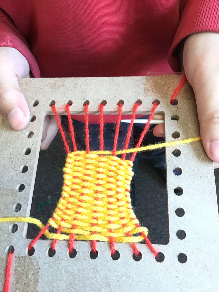 Year 4 have been skilfully crafting woven pieces on wooden looms, drawing inspiration from Anni Albers. They have been practising threading through the warps with a needle using the technique of going under and over. The children are very proud of their new skills! #WeAreStar