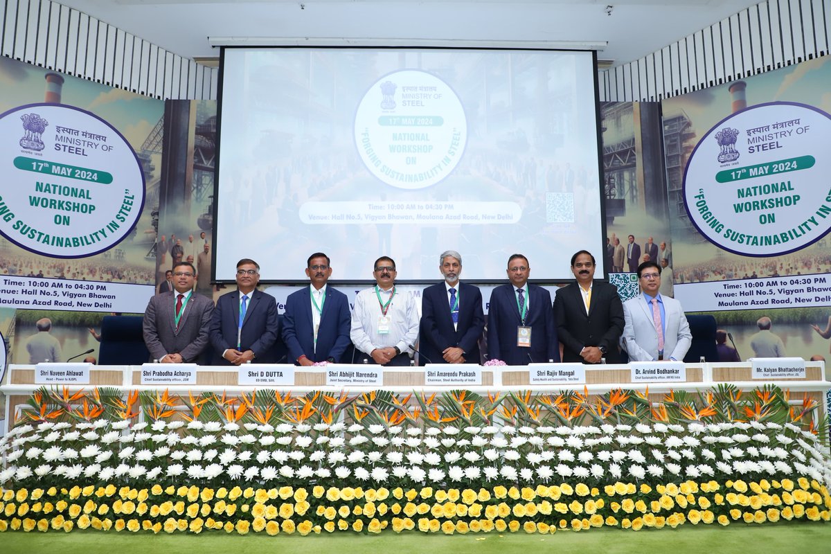 SteelMinIndia's tweet image. Session 2 of the #NationalWorkshop on 'Forging Sustainability in Steel Sector' shed light on 'Sustainability Initiatives by Steel Sector.' Chaired by Shri Amarendu Prakash, Chairman #SAIL &amp;amp; co-chaired by Shri Abhijit Narendra, Joint Secretary, #MinistryofSteel.
