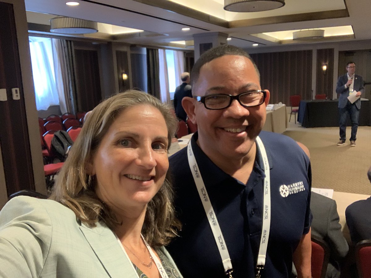 Great two days of energy policy discussions at the @NCSLorg Energy Supply Task Force meeting. Bonus @MikeJRogers4 sighting in our joint session with the Military and Veterans Task Force.