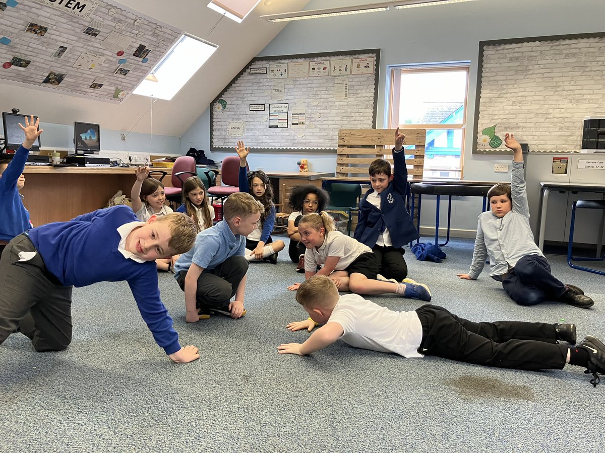 MrsRitchieAPS's tweet photo. I had the pleasure of teaching P4 and P7 this week. Still not good at remembering to take photos 🤦🏻‍♀️, but got a few during P4 drama. Thanks to those who attended our parental engagement on Tuesday. Have a lovely weekend ☀️.@MissManson_APS @airthprimary https://t.co/RLK3gKhiZB