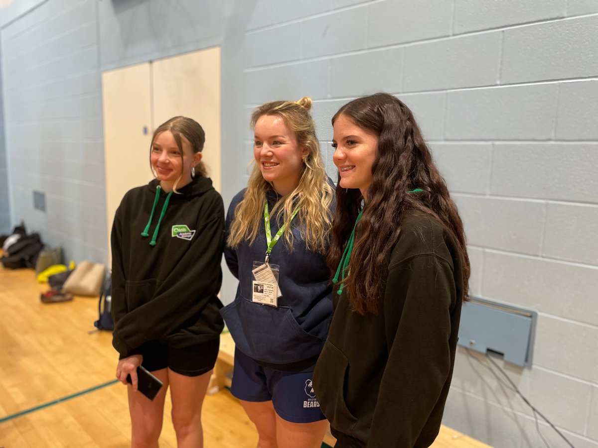 BristolBearsW's tweet image. Celebration of Girls Rugby 🥳

We joined @OABrislington today to celebrate the huge success of the girls Project Rugby sessions delivered by @BrisBearsCF.

The programme has helped engage more girls in rugby and has led to more than 80 new girls players joining local rugby clubs!