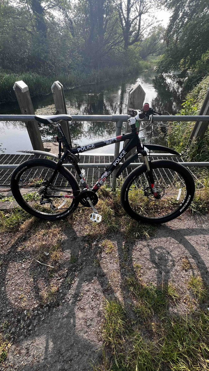 Driffield Community Team are out on cycle patrol in the Driffield area while the weather is kind 😎 #communitypolicing 
#Driffield