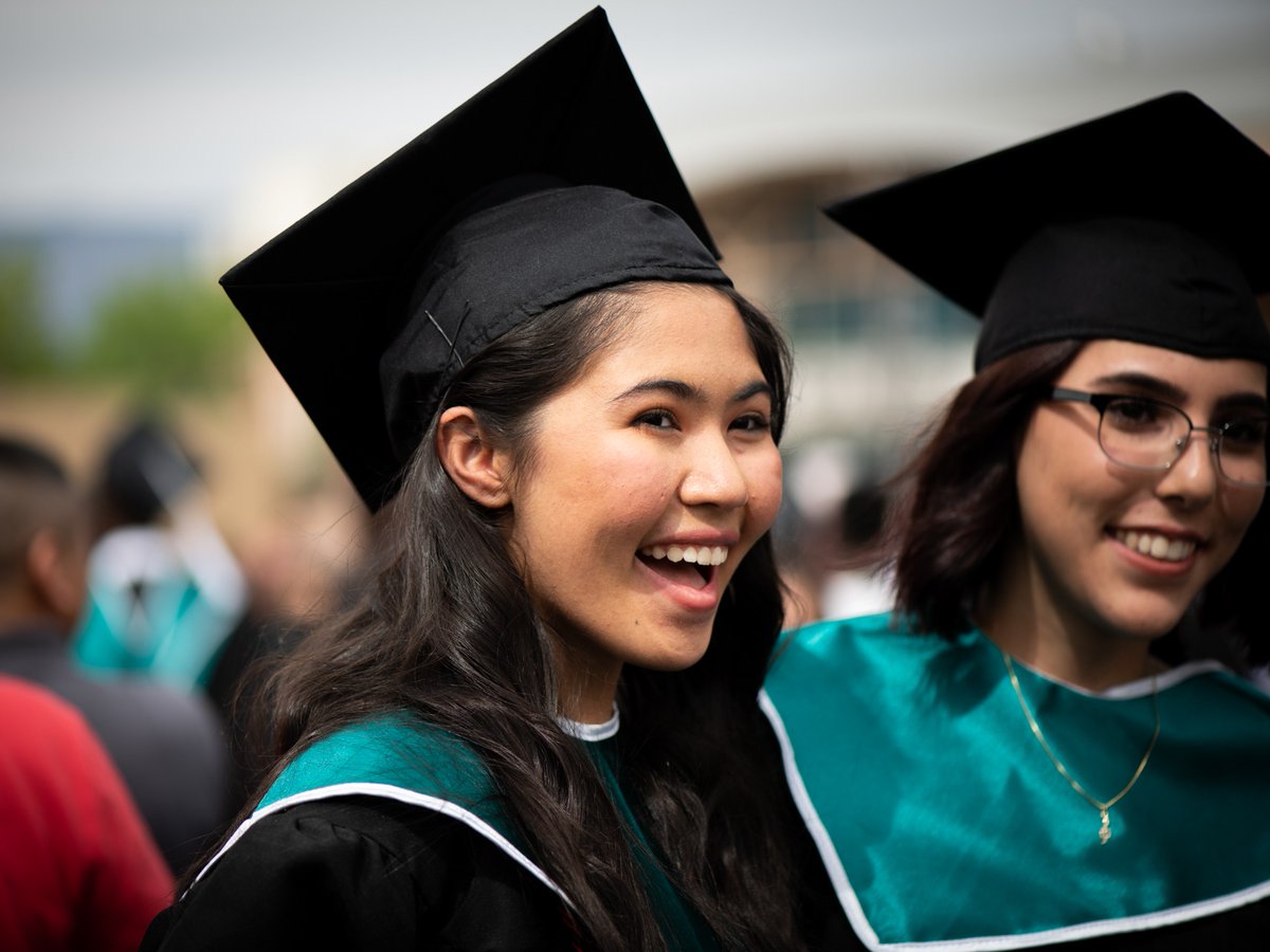 Graduation ceremonies are right around the corner! Make sure you are prepared for the big day! Please take a look at what to expect and what’s not allowed at commencement ceremonies. Check your school's graduation location and time here: loom.ly/EL6y9l8
