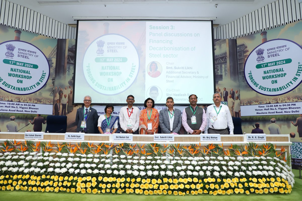 SteelMinIndia's tweet photo. Session 3 of the #NationalWorkshop on 'Forging Sustainability in the Steel Sector' featured a Panel discussion on 'Financing Decarbonisation of Steel Sector.' Chaired by Smt. Sukriti Likhi, AS &amp; FA, #MinistryofSteel, with Co-Chair Shri Neelesh Sah, JS, @moefcc. https://t.co/Z0QVWsnlAH