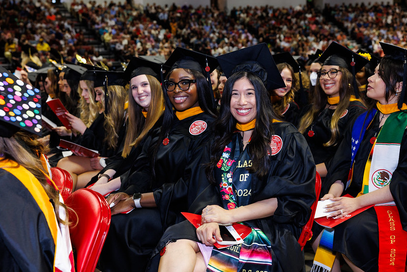 ISUGradSchool's tweet photo. Those hoods look good on you! π Congratulations to our incredible grad students who walked the stage to receive their degrees. Best wishes on your new journeys ahead, youβll always be #GradBirds to us! π
Got graduation pics? Tag us in your posts so we can share those photos! https://t.co/if5xYysuNF
