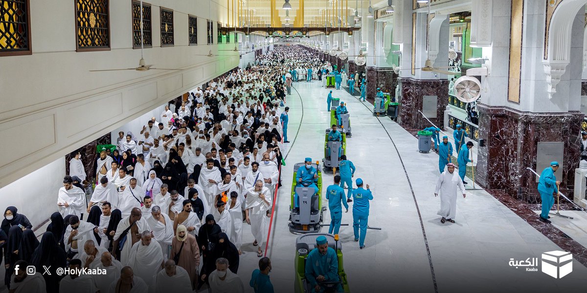 With eyes full of contentment and hope for reward, they compete for excellence in servicing Muslims’ Qiblahs around the world using procedures that assure their cleanliness and purification throughout the year.

#HolyKaaba   🕋