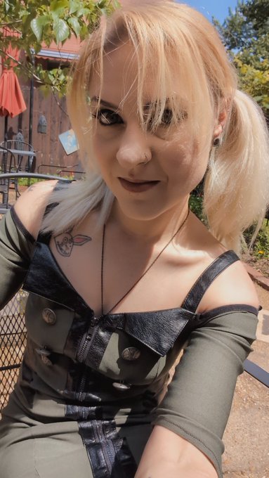 Treating myself again to @ShamelessGrnds coffee🤘. It's a beautiful day today https://t.co/wy8oBKgwch<a class="tags" target="_blank" title="On Twitter" href="/?out=eyJ0eXAiOiJKV1QiLCJhbGciOiJIUzUxMiJ9.eyJpYXQiOjE3MjE2NTM2NTAsImlzcyI6InR3cG9ybnN0YXJzLmNvbSIsIm5iZiI6MTcyMTY1MzY1MCwiZXhwIjoxNzUzMTg5NjUwLCJyZWRpcmVjdF91cmwiOiJodHRwczovL3R3aXR0ZXIuY29tL1NoYW1lbGVzc0dybmRzIn0.mngad4oKJj7KLtwqgGEZ8vOHpyXz9RNmG87iZrBnfOm3zQLcCoPSaRhz_fer8U5IXyG6fxoqFCKDE1J8MwCQVA">@ShamelessGrnds</a><a href="/tag/clip"class="tags"><span>#clip</span></a>