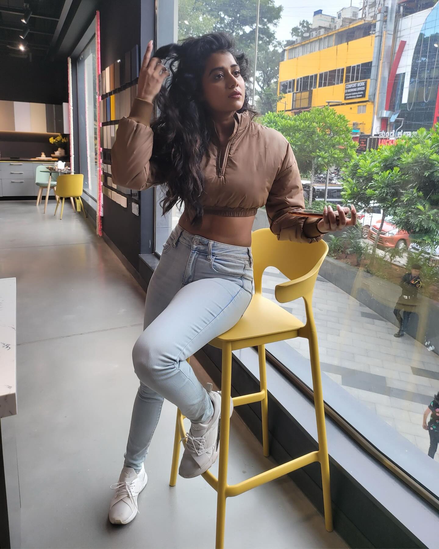 GNy8IgYakAMI8Pf?format=jpg&name=large